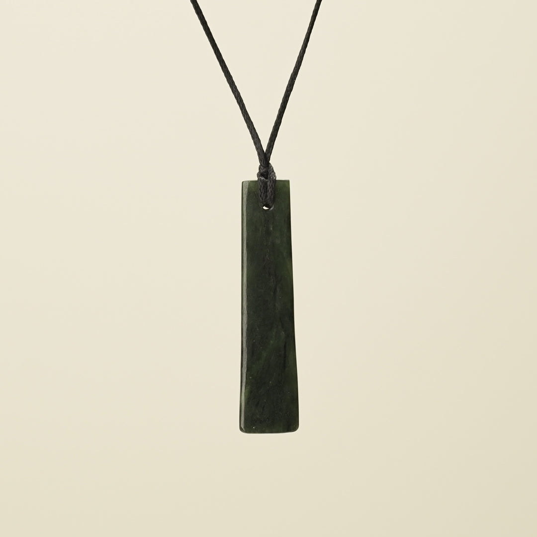 Toki – Pounamu Medium Pendant