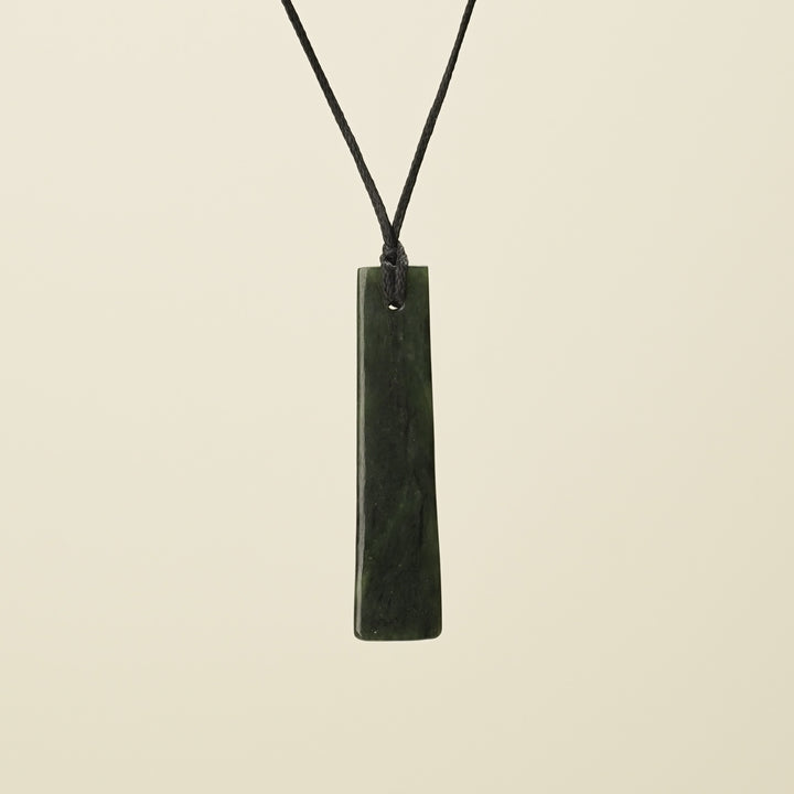Toki – Pounamu Medium Pendant