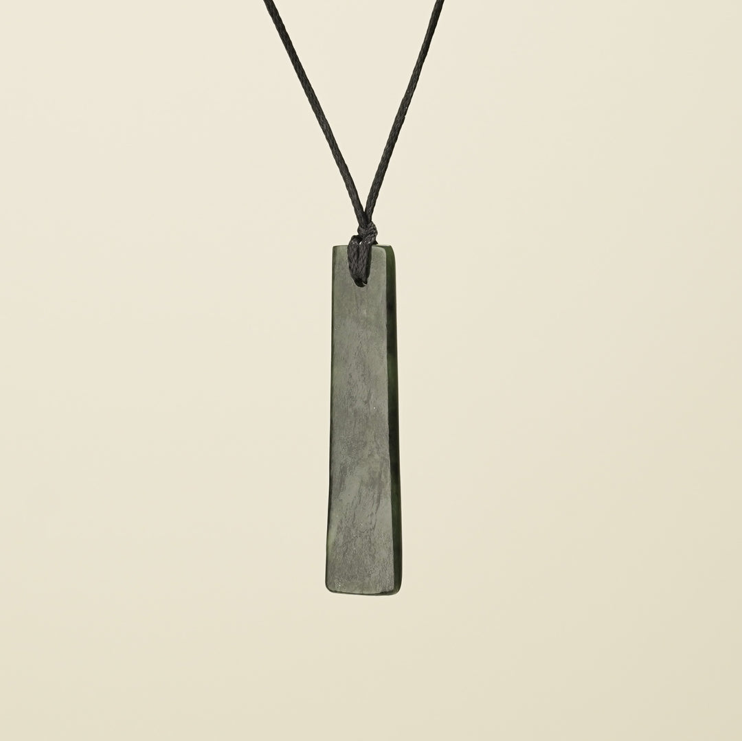 Toki – Pounamu Medium Pendant