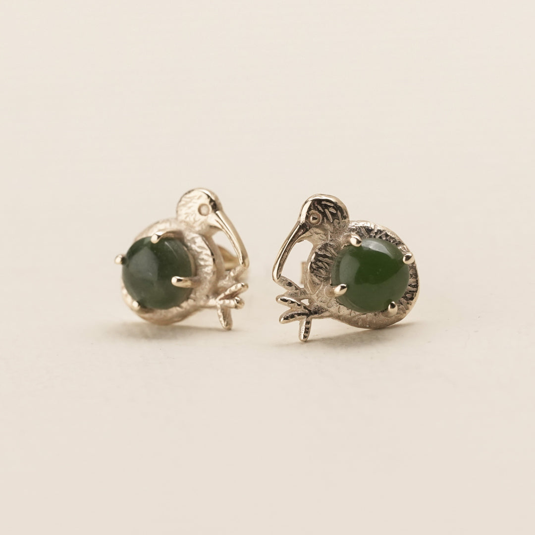 Kiwi Stud Earrings in Kawakawa Pounamu and 9k Gold