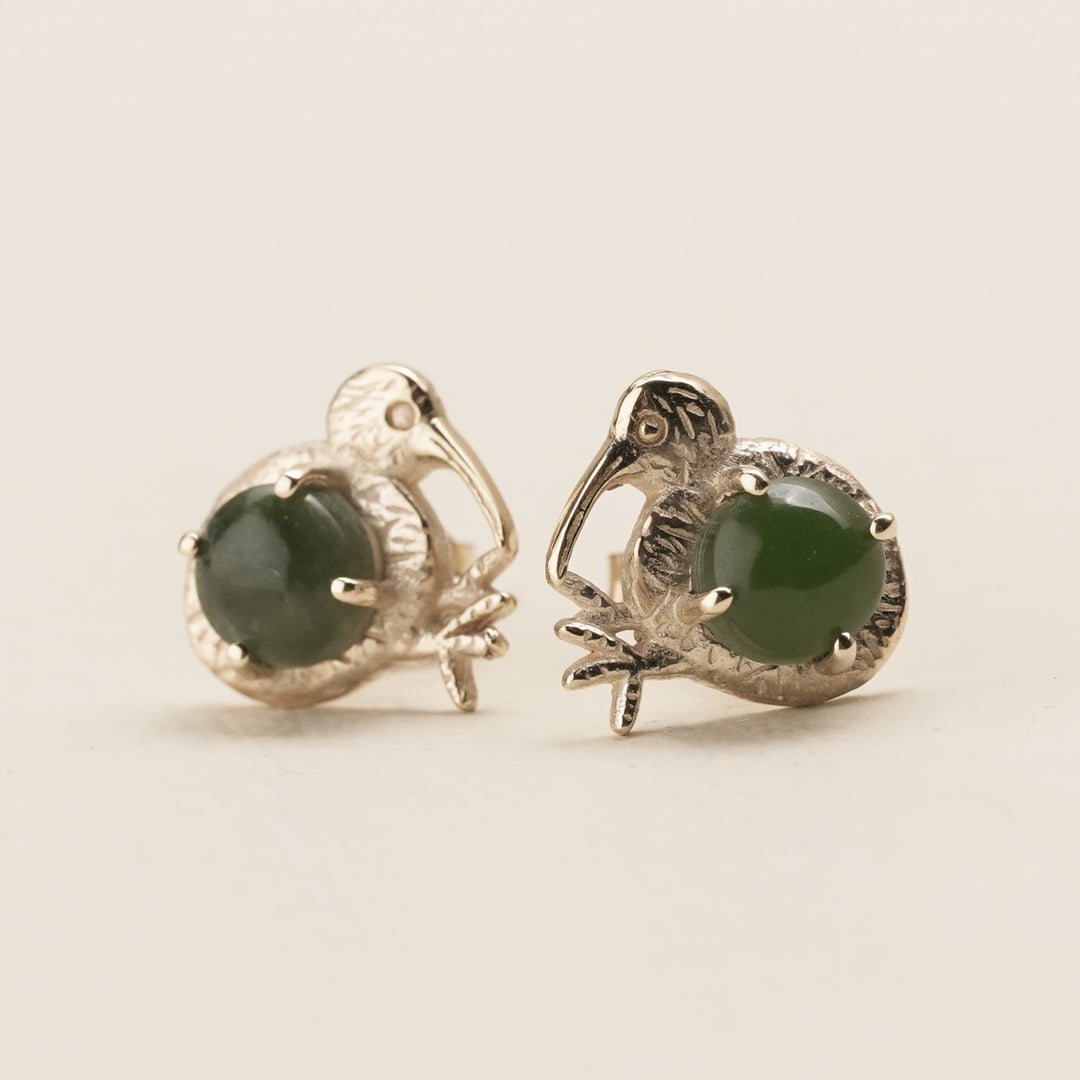Kiwi Stud Earrings in Kawakawa Pounamu and 9k Gold