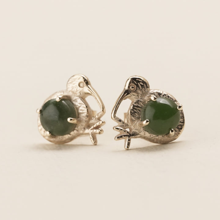 Kiwi Stud Earrings in Kawakawa Pounamu and 9k Gold
