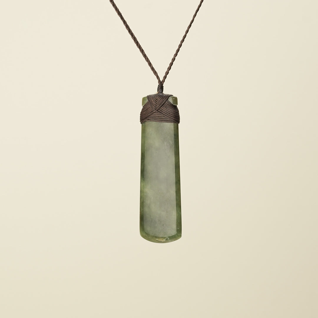 Kawakawa Toki Extra Large Pounamu
