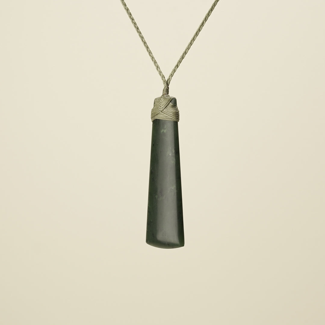Large Kawakawa Toki - Khaki Binding, Pounamu Pendant