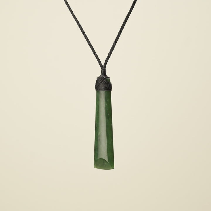 Thick Kawakawa Toki - Pounamu Pendant