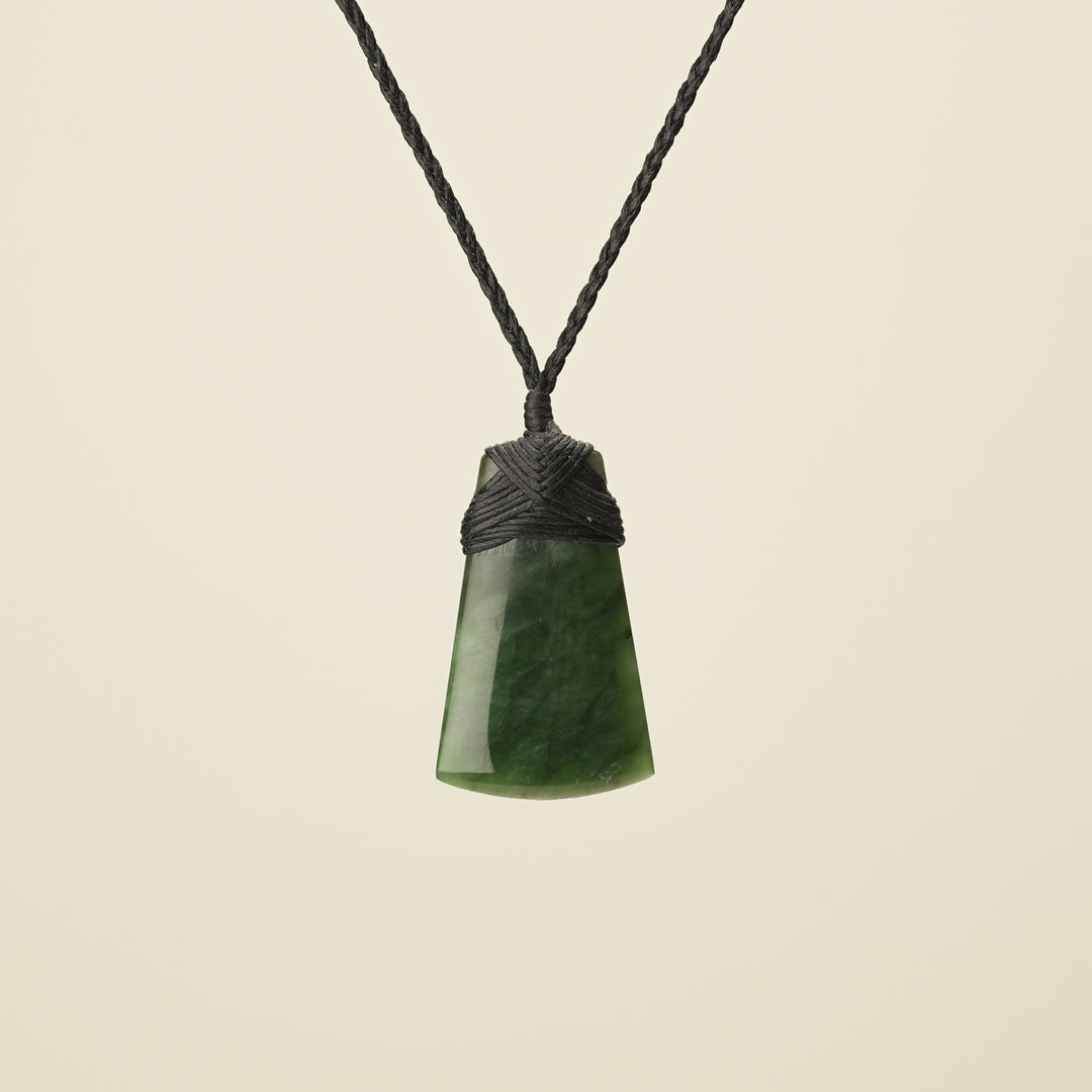 Small Kawakawa Toki - Pounamu Pendant