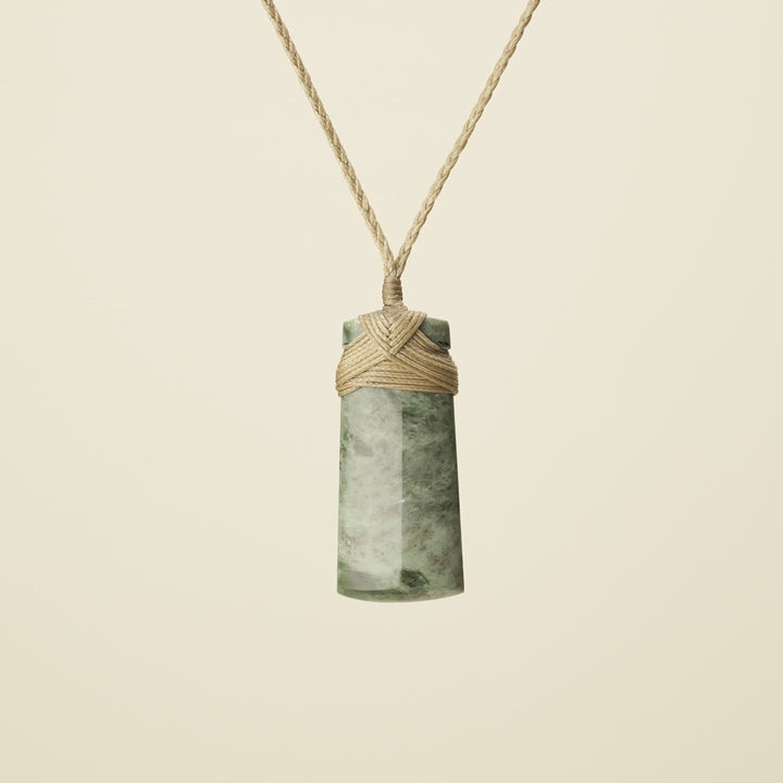 Kōkopu Small Toki - Pounamu Pendant