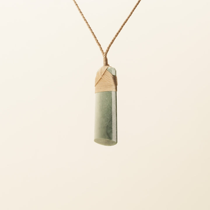 Inanga Small/Medium Toki Pounamu Pendant