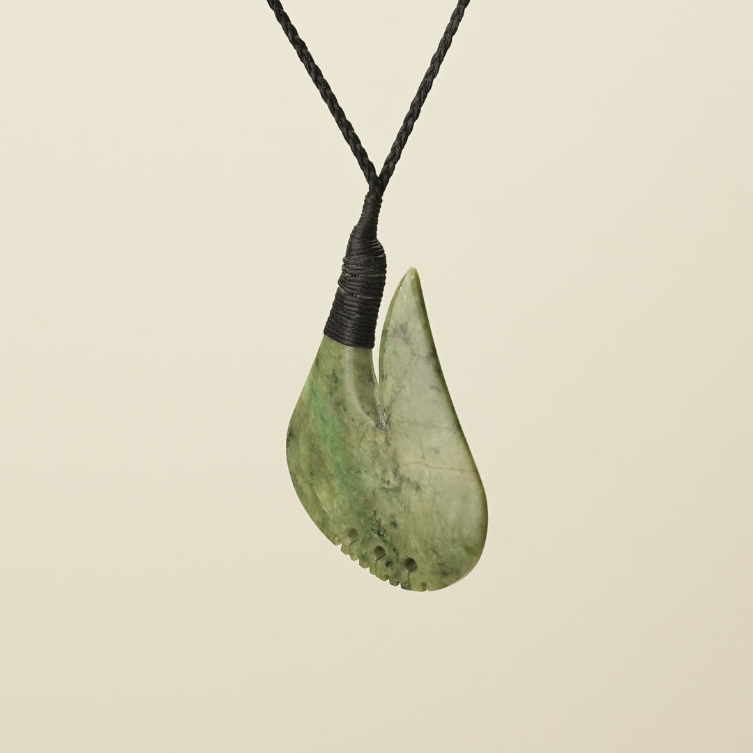 Hei Matau Bound Raukaraka Large Pendant, Black Binding