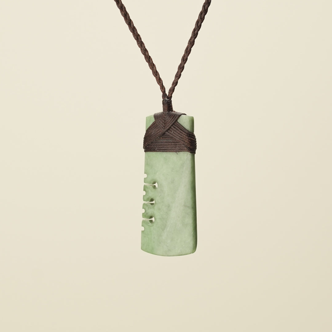 Notched Toki Inanga Small Medium Pendant, Brown Binding