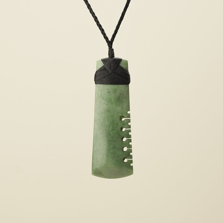 Notched Toki – Inanga Large Pendant, Black Binding