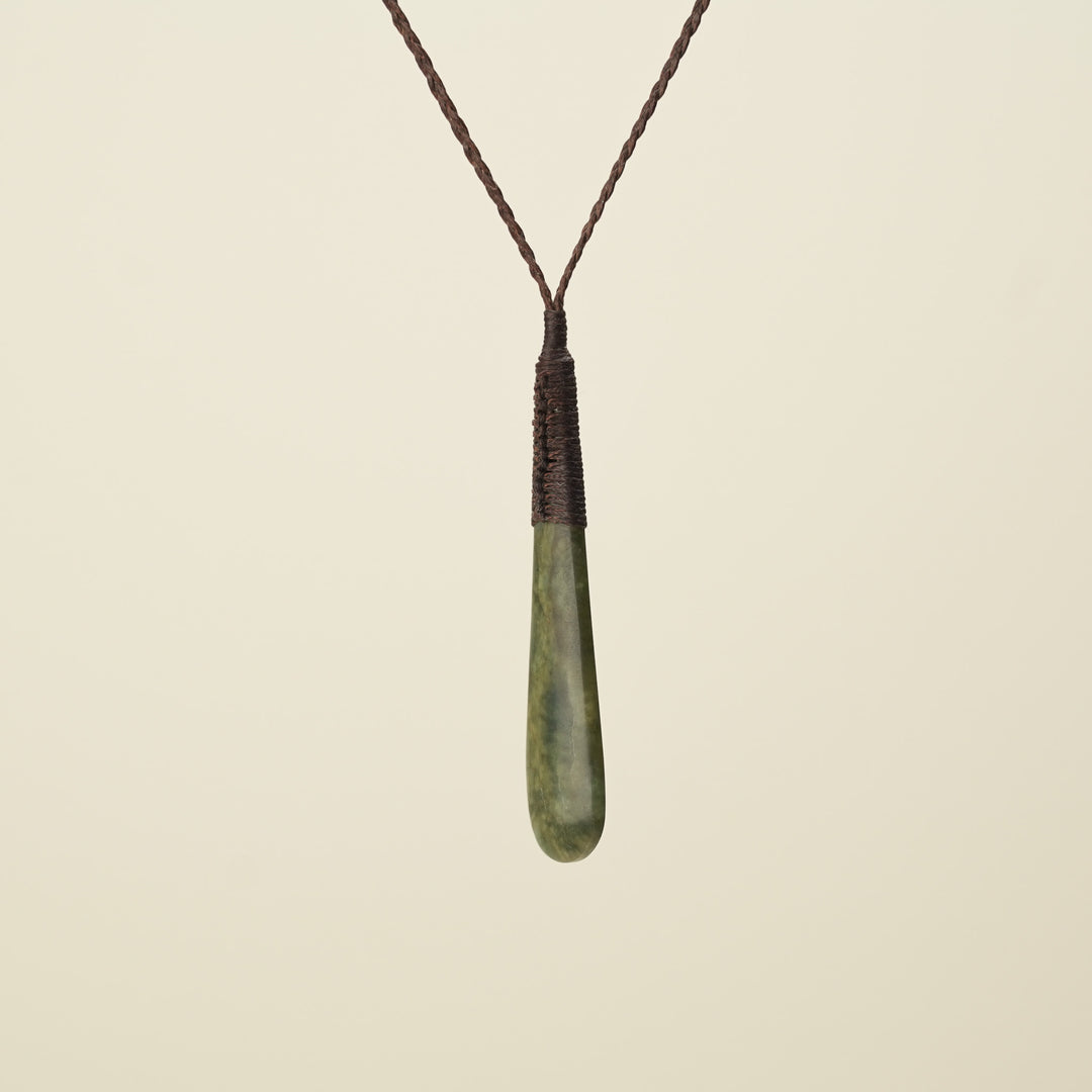 Roimata Teardrop Raukaraka Medium Pendant, Brown Binding