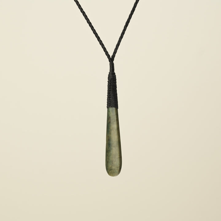 Roimata Teardrop Raukaraka Medium Pendant, Black Binding