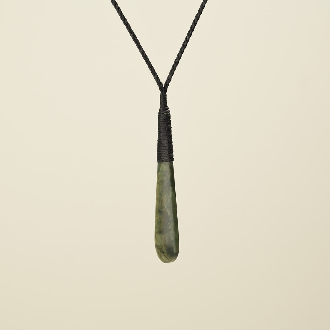 Roimata Teardrop Raukaraka Medium Pendant, Black Binding