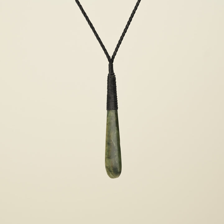 Roimata Teardrop Raukaraka Medium Pendant, Black Binding