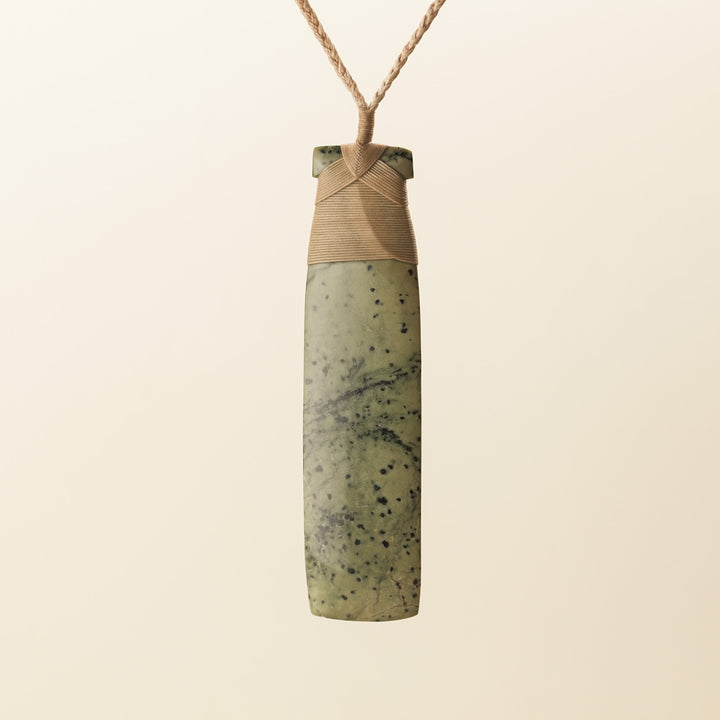 Kōkopu XXL Toki Pounamu Pendant