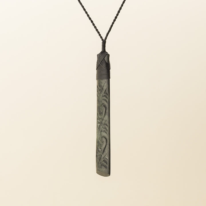 Kawakawa XL Toki Pounamu Pendant