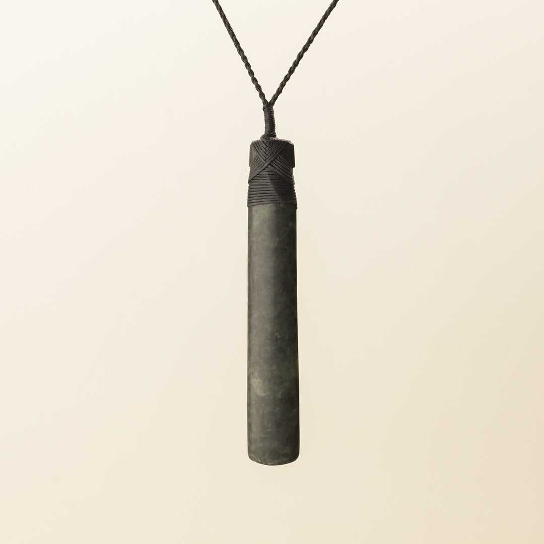 Kawakawa XL Toki Pounamu Pendant