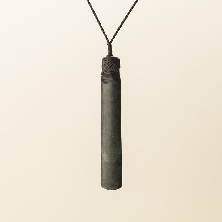 Kawakawa XL Toki Pounamu Pendant