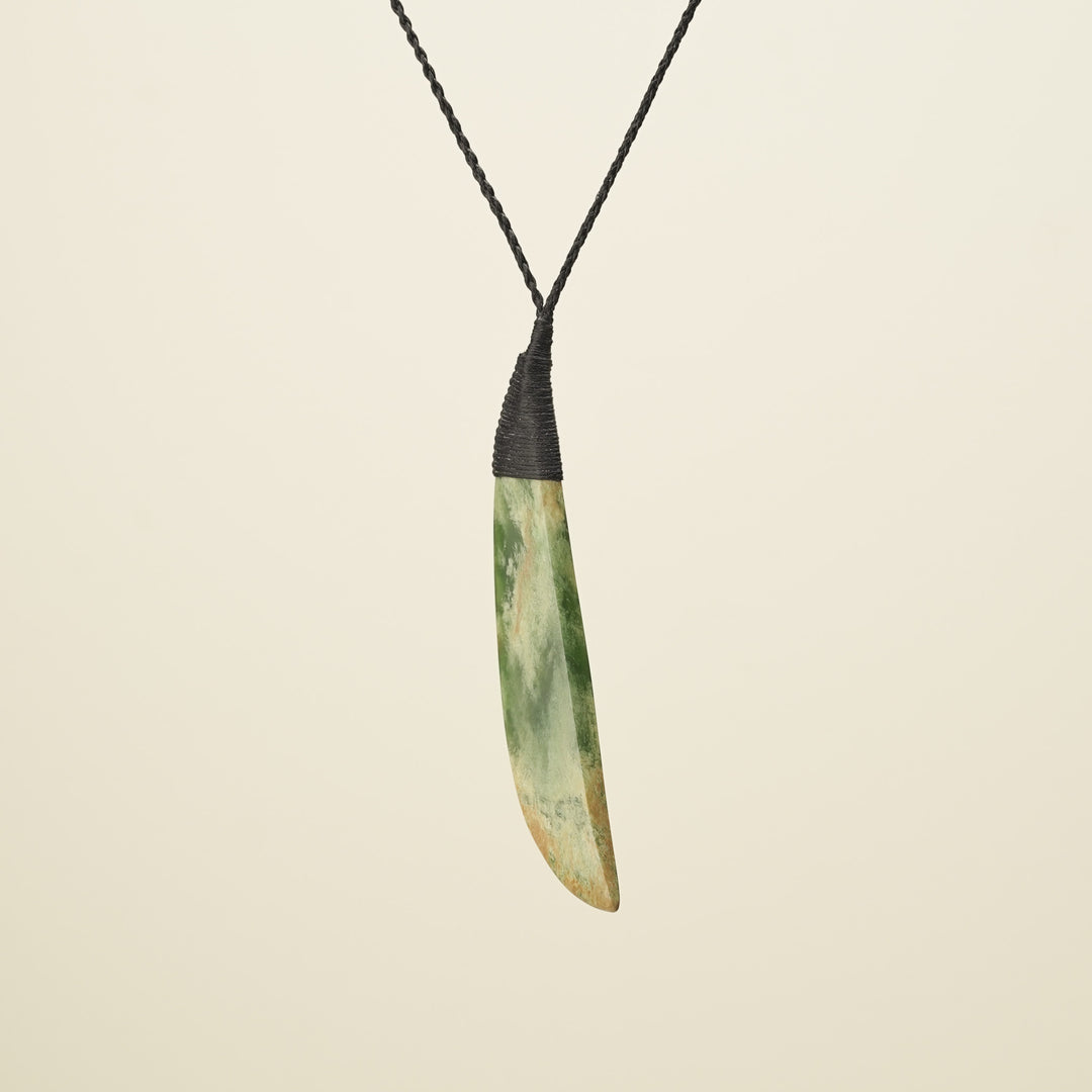 Niho Flower Putiputi Pounamu XL Pendant