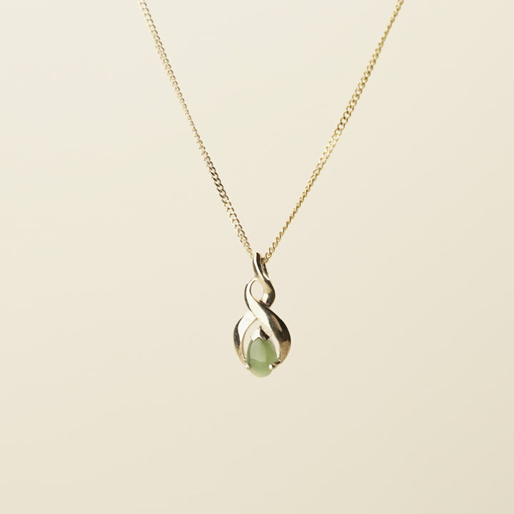 Kahurangi Pounamu Pikorua Pendant in 9k Gold