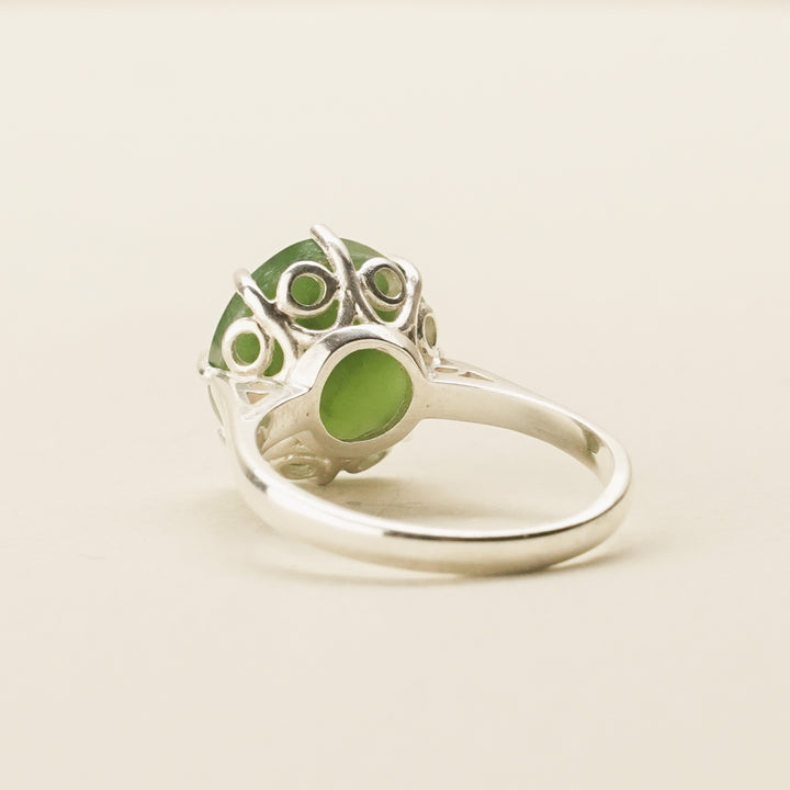 Pounamu Round Eight-Claw Sterling Silver Ring