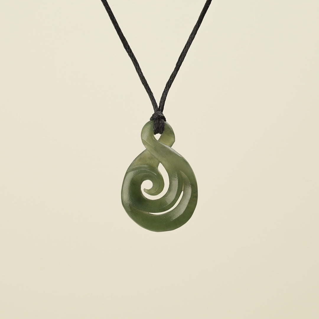 Pikorua Koru Pounamu Medium