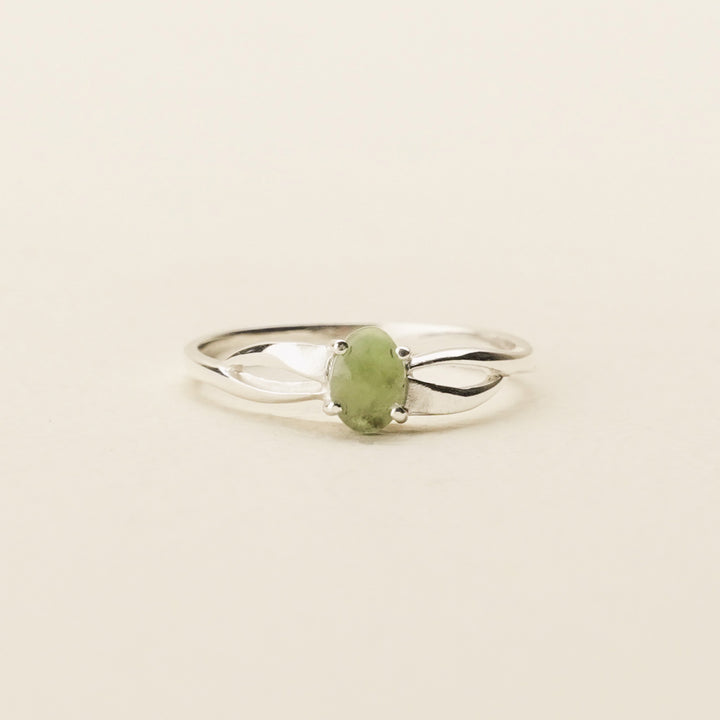 Pounamu Oval Open-Loop Sterling Silver Ring