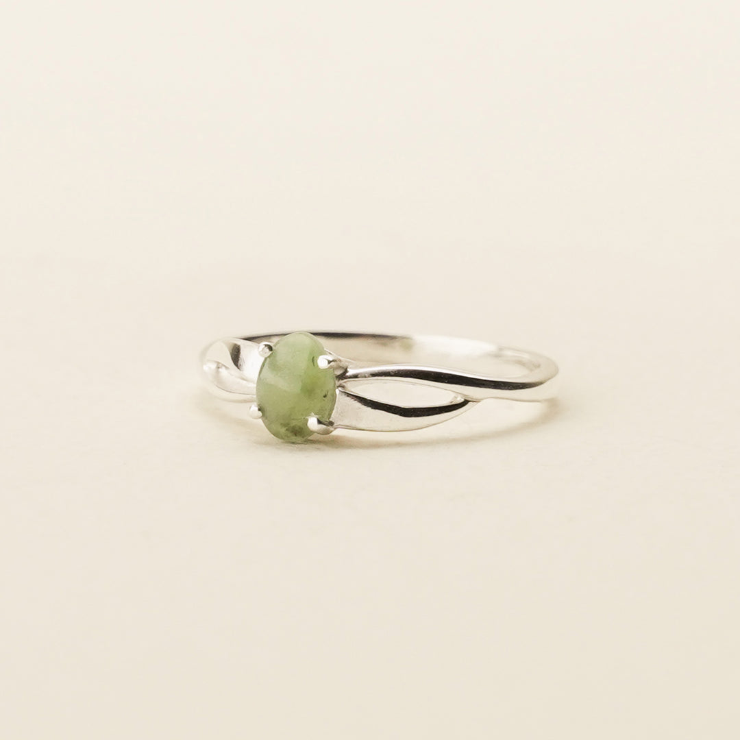 Pounamu Oval Open-Loop Sterling Silver Ring