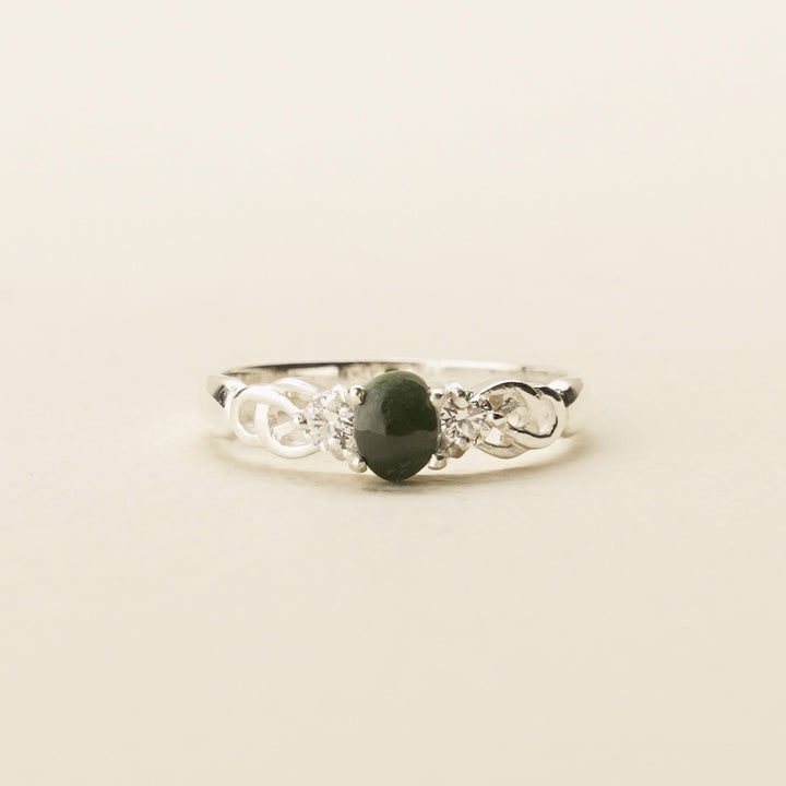 Pounamu Oval Cubic Knot-Band Sterling Silver Ring