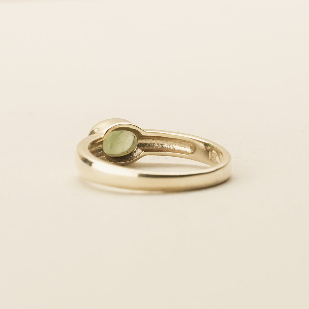 Oval Bezel 9k Yellow Gold Ring