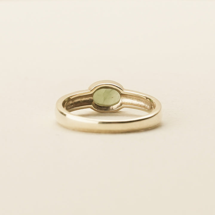 Oval Bezel 9k Yellow Gold Ring
