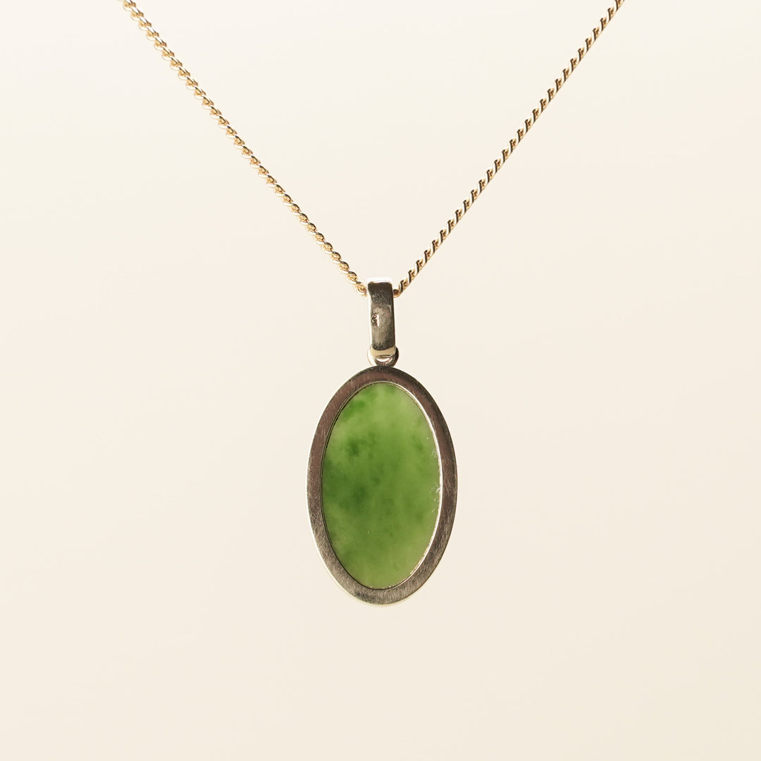 Kahurangi Pounamu and Diamond Pendant in 9k Gold