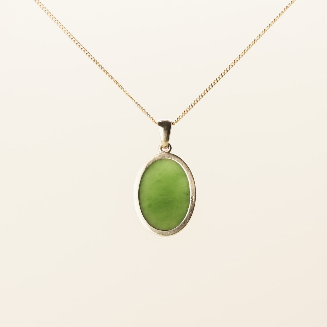 Kahurangi Pounamu and Diamond Pendant in 9k Gold