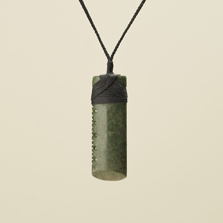 Toki Notched Raukaraka Medium Pounamu Pendant