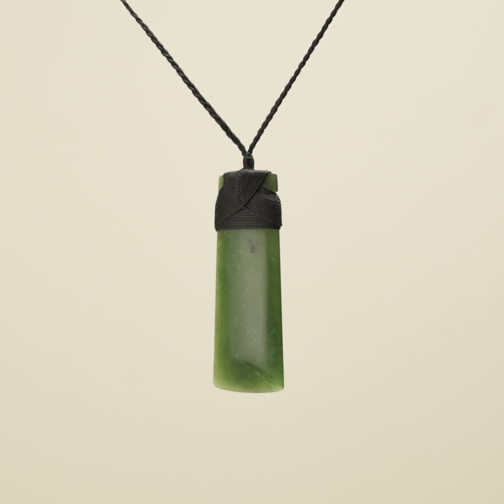 Toki Kahurangi Polished Pounamu Large