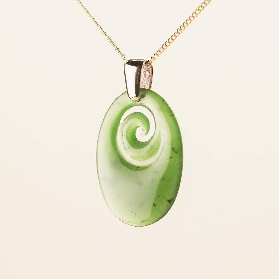 Kahurangi XS Koru Pounamu Pendant
