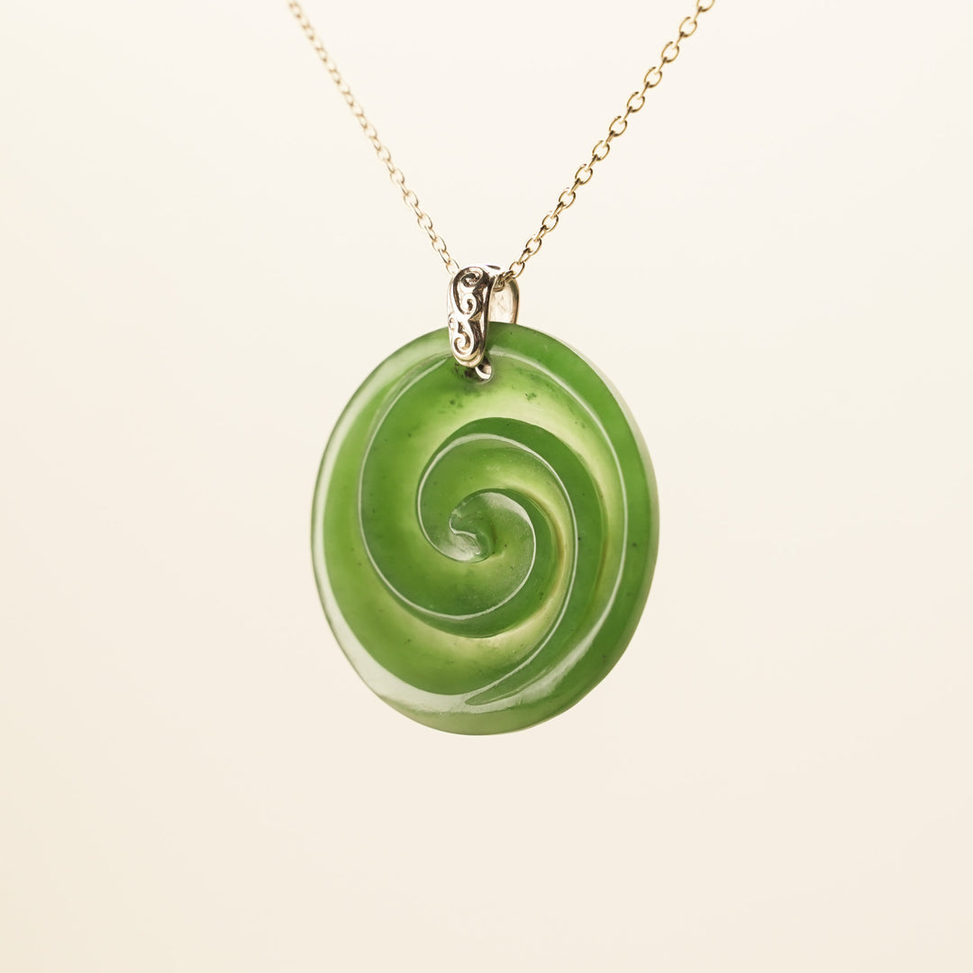 Kahurangi Pounamu Porowhita Koru Pendant