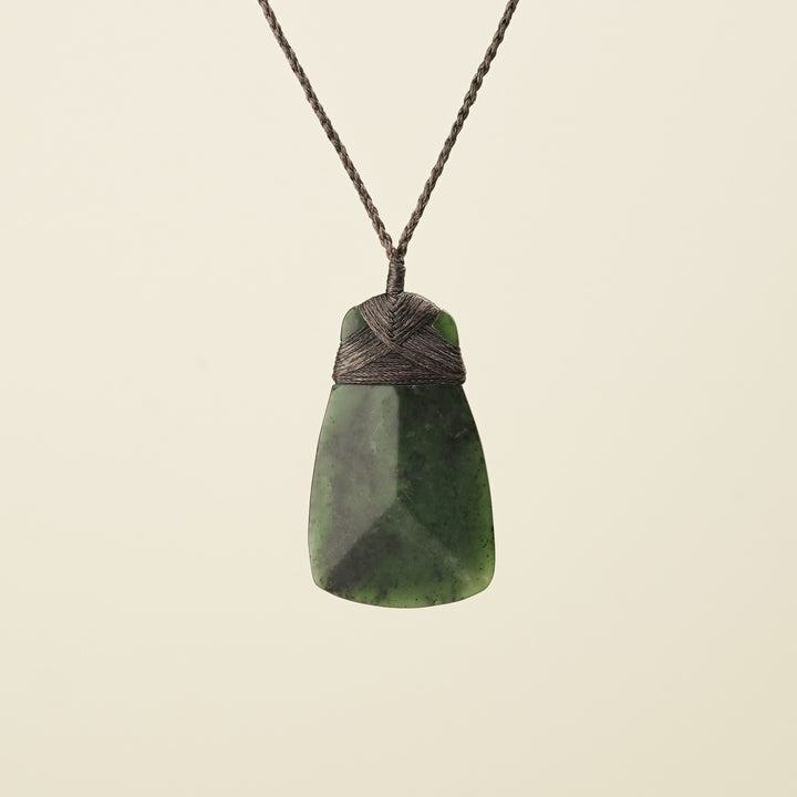 Toki Kawakawa Matte Greenstone Large