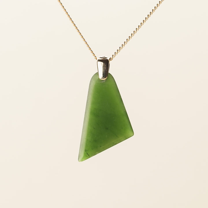 Kahurangi Pounamu Drop Pendant in 9k Gold