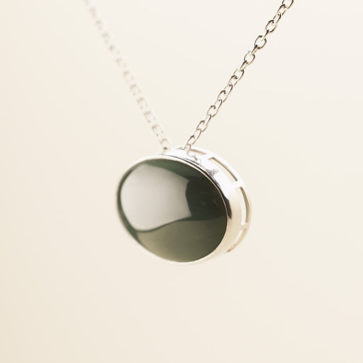 Inanga Pounamu S/S Oval Pendant