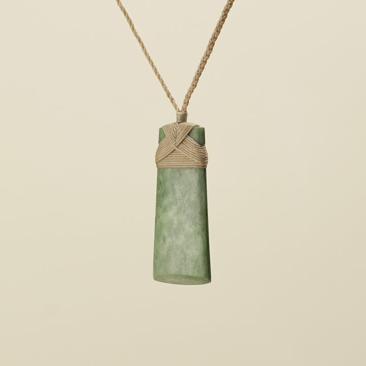 Toki Inanga – Pounamu Medium Pendant I