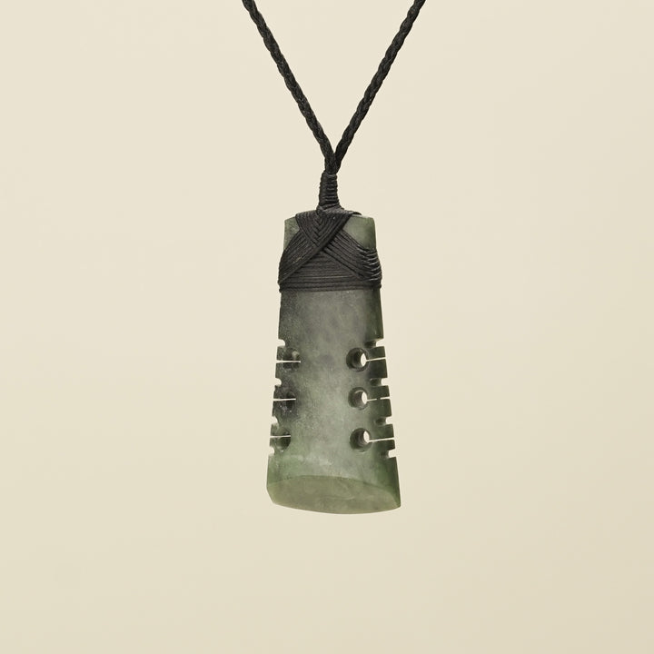 Notched Toki Inanga – Medium Pendant