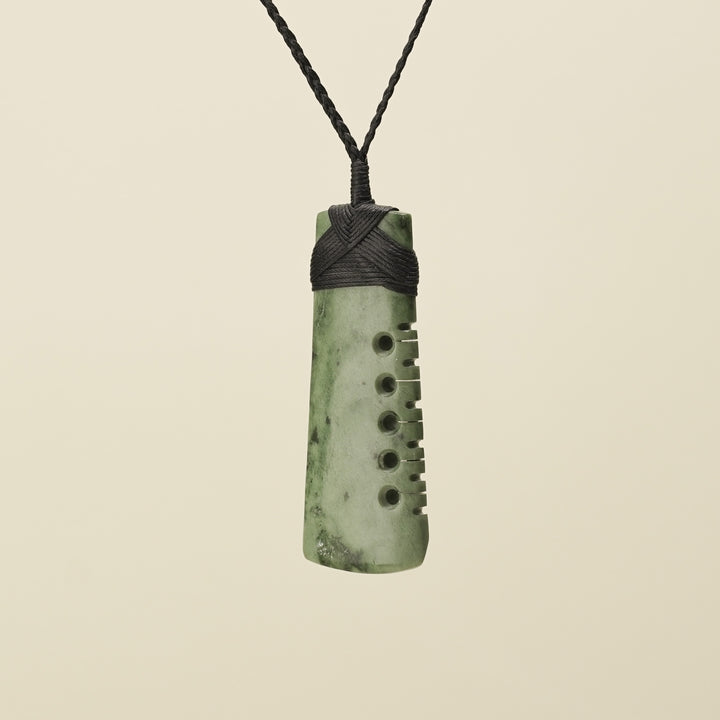 Notched Toki – Inanga Large Pendant, Black Binding