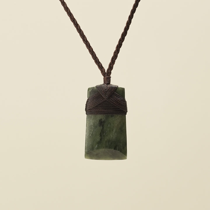Kawakawa Toki - Extra Small Pounamu Pendant