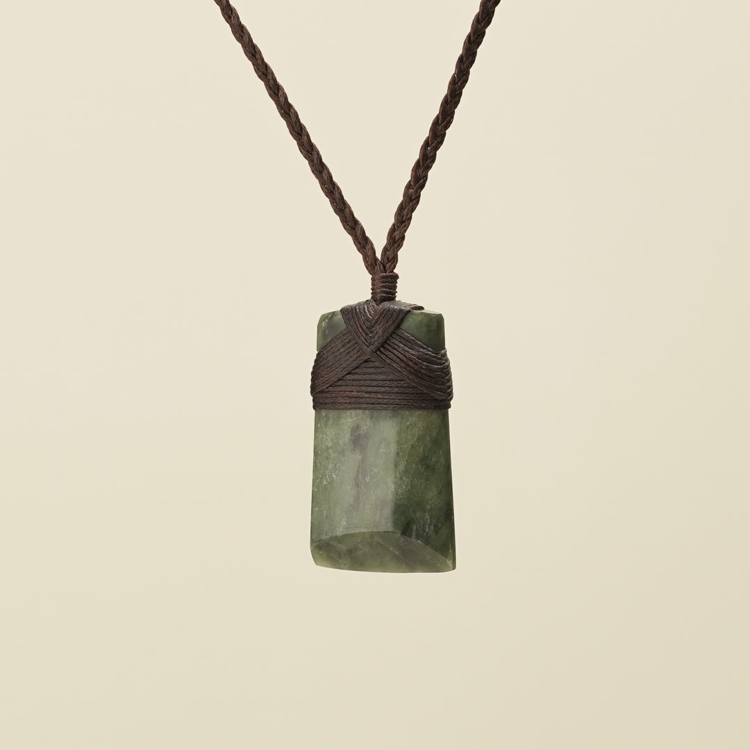 Kawakawa Toki - Extra Small Pounamu Pendant