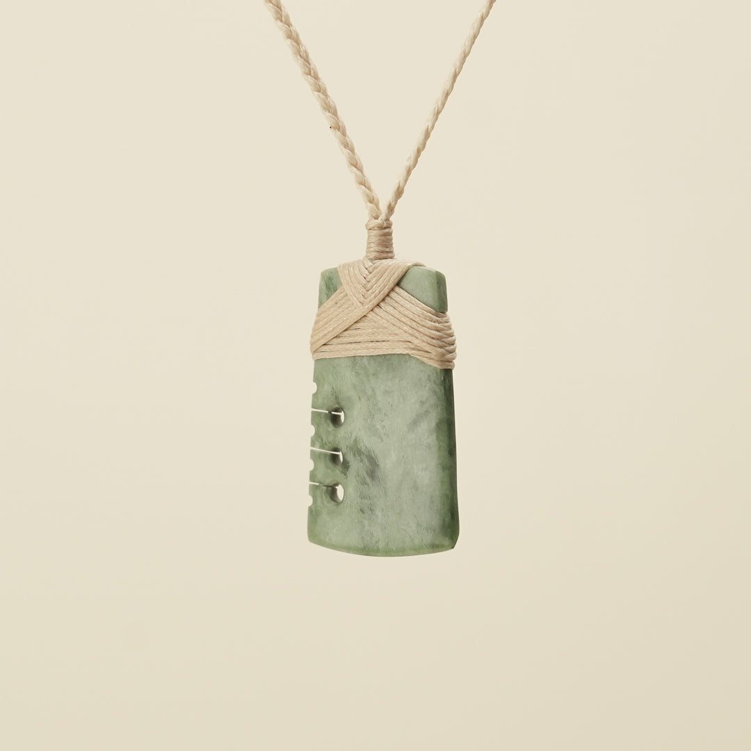 Notched Toki Inanga Extra Small Pendant