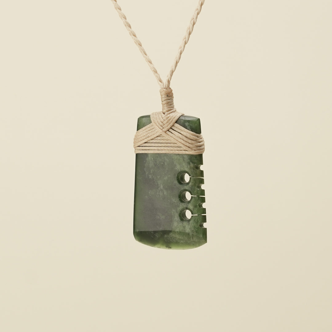 Kawakawa Notched Toki Extra Small Pounamu Pendant
