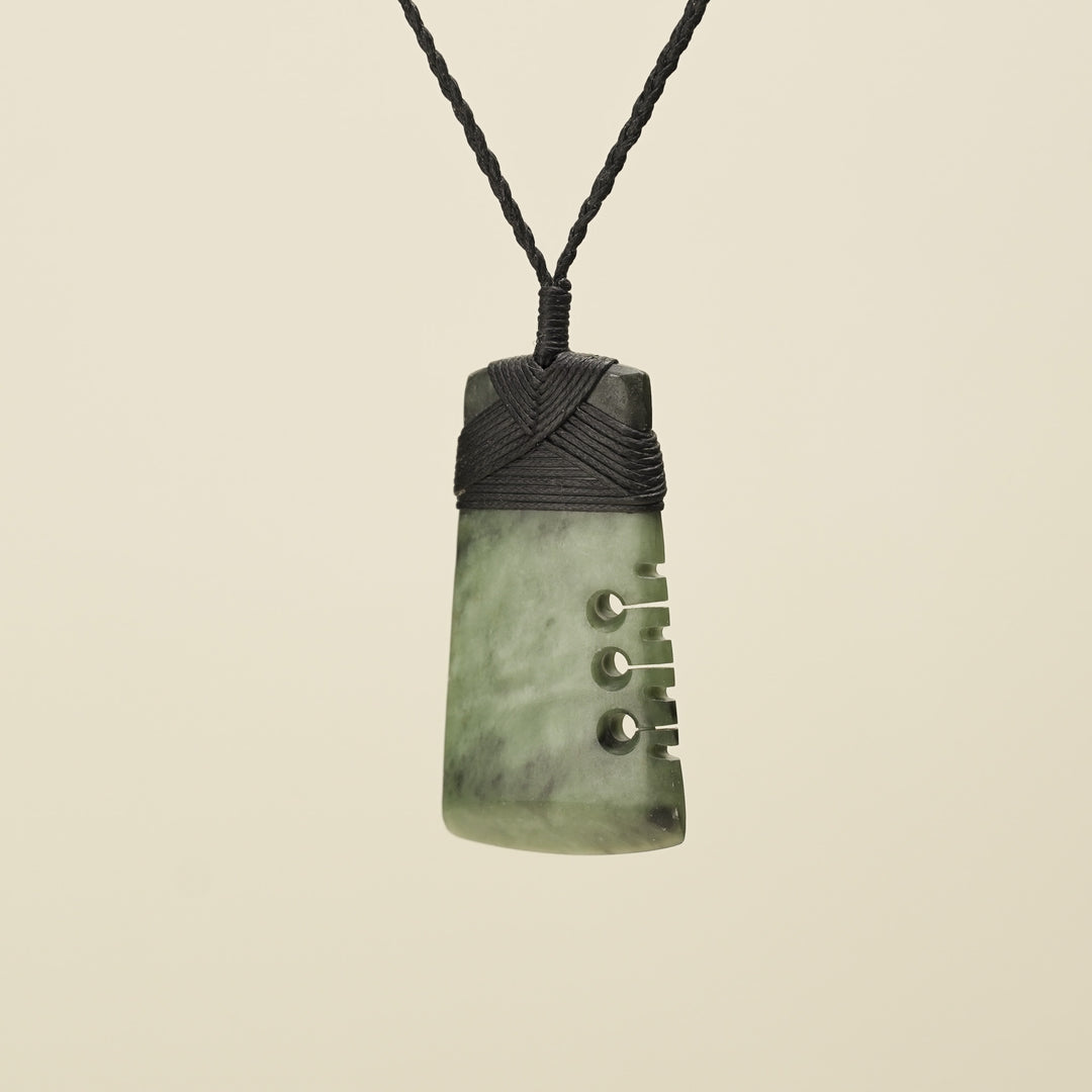 Notched Toki Inanga Medium Pendant Black Binding