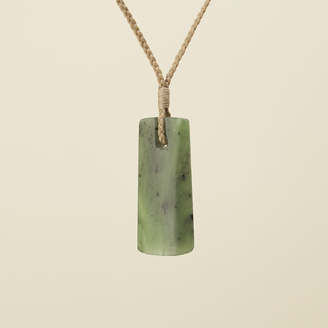 Toki Kahurangi Pounamu Small, Tan Binding
